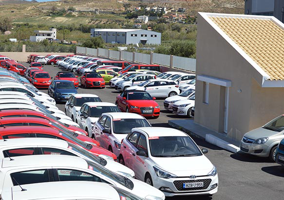 Car rental pickup at Heraklion Airport with Caravel